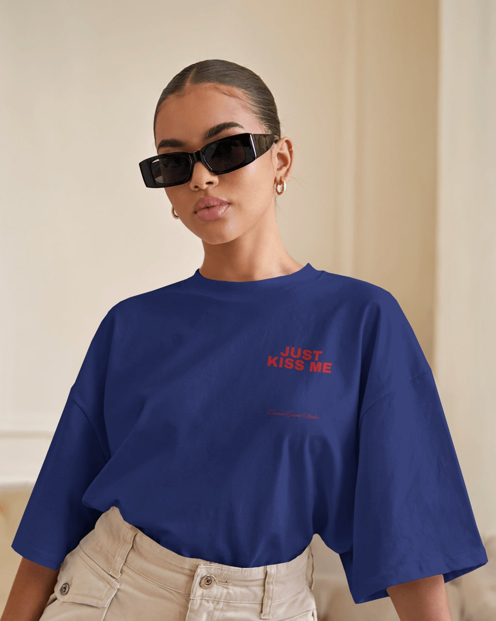 KISS ME OVERSIZED T-SHIRT